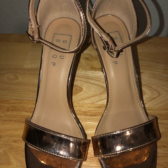 Rose gold heels - Picture 4 of 6
